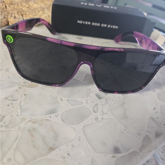 Neven Purple and Black Men's Sunglasses - Picture 1 of 1